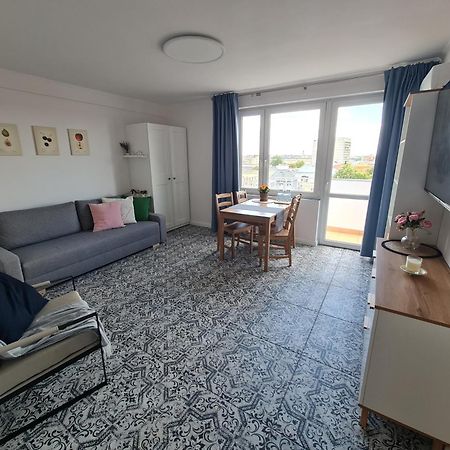 Apartament Wschodni Z Balkonem 4 Osoby 바르샤바 외부 사진